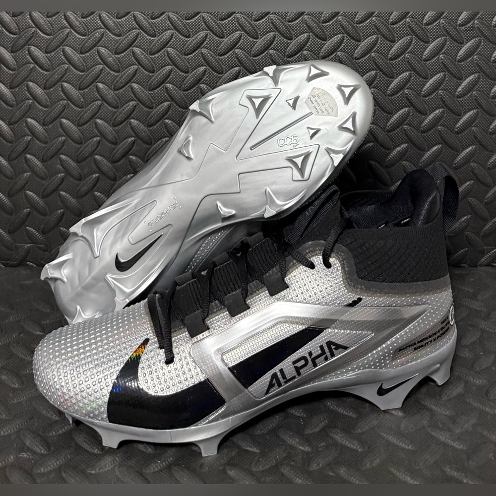 Nike Saquon Barkley Alpha Menace 4 Elite Cleats Black Metallic Silver Mens Sz 13